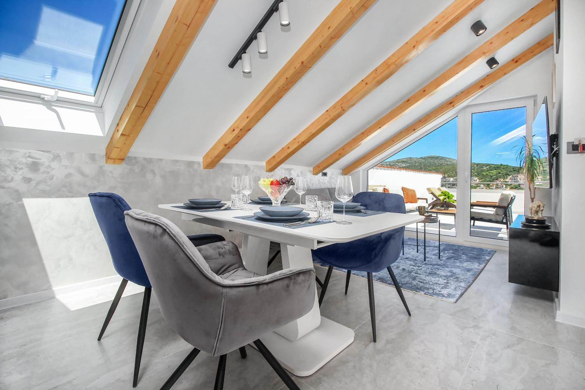 Villa Dalmatian Child With Swimming Pool, Close To The Beach Vinišće Exterior foto